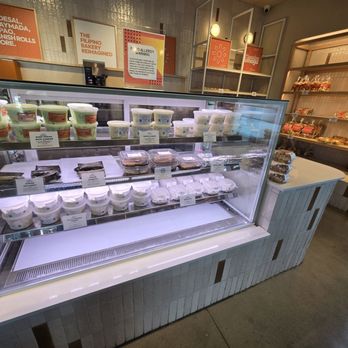 Umaga Bakehouse - Bakeries Near Me - Chicago, Illinois