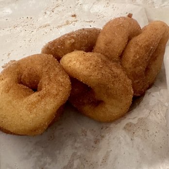 Ohana Whip Wagon - Mini donuts: Cinnamon - Food Trucks Near Me