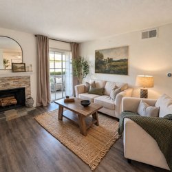 Vista Promenade Apartments - Beautiful 1 bedroom living room