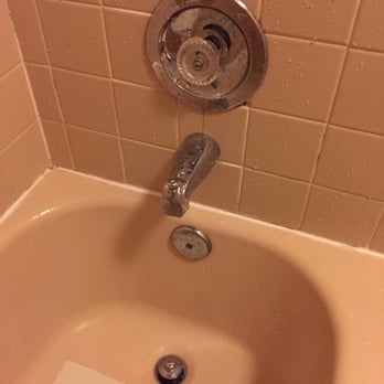 Econo Lodge - Info on shower knob missing, sometimes during my shower the there were fluctuations in water temperature - Hotels Near Me - Winter Haven, Florida Econo Lodge - Info on shower knob missing, sometimes during my shower the there were fluctuations in water temperature - Hotels Near Me - Winter Haven, Florida