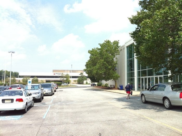 Echelon Mall Shopping Center Image