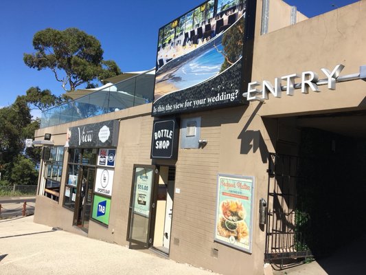 Lorne Hotel by null
