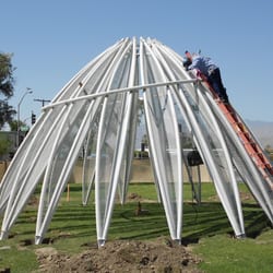 Whites Steel - Steel sculpture in Indio