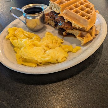 Shack Breakfast & Lunch - Starchy and Cluck breakfast sandwich - American Near Me - Frontenac, Missouri Shack Breakfast & Lunch - Starchy and Cluck breakfast sandwich - American Near Me - Frontenac, Missouri