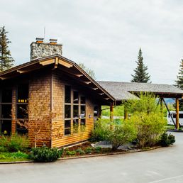 Exterior outside entrance of Seward Windsong Lodge - Seward Windsong Lodge - Seward, Alaska Exterior outside entrance of Seward Windsong Lodge - Seward Windsong Lodge - Seward, Alaska