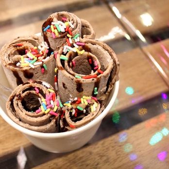 Icy Roll - Ice Cream & Frozen Yogurt Near Me - Bayamón, Puerto Rico