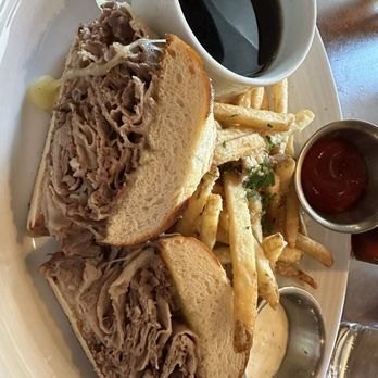 Pinstripes - Famous Prime Rib Dip - New American Near Me - Chicago, Illinois