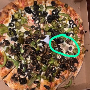 Regina Pizza - Veggie pizza - Pizza Near Me - Medford, Massachusetts Regina Pizza - Veggie pizza - Pizza Near Me - Medford, Massachusetts