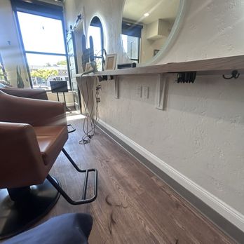 Urban Roots Salon - Vanity area - Hair Extensions Near Me - Caldwell, Idaho Urban Roots Salon - Vanity area - Hair Extensions Near Me - Caldwell, Idaho