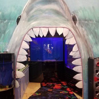 HolySheets - Awesome fish tank - Home Decor Near Me - Las Vegas, Nevada