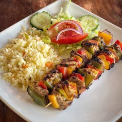 Hotel Laguna del Tule - Chicken and steak kebabs