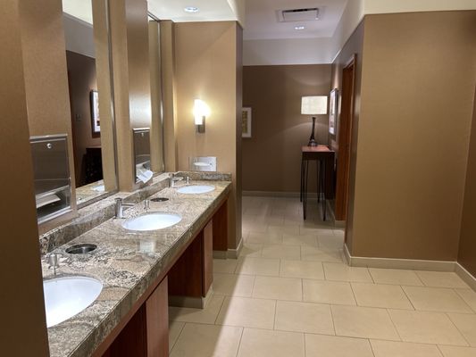 Neiman Marcus by null