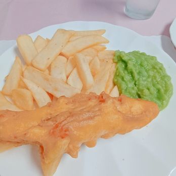 Touch of Britain - Fish n chips combo meal with mushy peas - Specialty Food Near Me - North Highlands, California