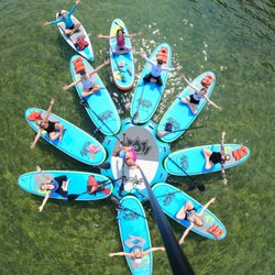 Luna Moon SUP - Floating yoga studio
