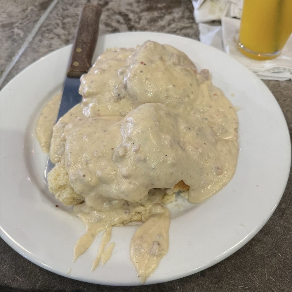 CJ Finz - Biscuits and gravy - Seafood Near Me - Manassas, Virginia