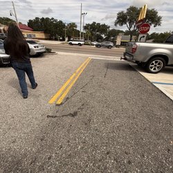 Waffle House - Parking entrance