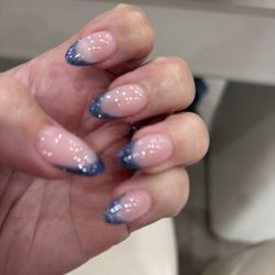Natural Nails - Blue sparkling French tip