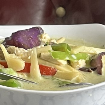 R Thai Cuisine - Green curry - Thai Near Me - Redlands, California R Thai Cuisine - Green curry - Thai Near Me - Redlands, California