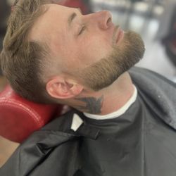 Ultimate Barbers At Tradition - Haircut and beard great service and costumer service thank you