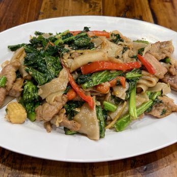 Thai Trio - This was the most delicious drunken noodles with pork! Slice level of 2 was perfect. - Thai Near Me - Sammamish, Washington Thai Trio - This was the most delicious drunken noodles with pork! Slice level of 2 was perfect. - Thai Near Me - Sammamish, Washington