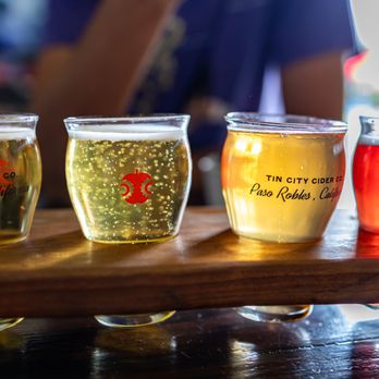 Tin City Cider - Cider Fight ($18/4) - Cideries Near Me - Paso Robles, California Tin City Cider - Cider Fight ($18/4) - Cideries Near Me - Paso Robles, California