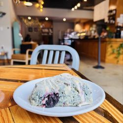 Camino Bakery - Blackberry Earl Grey Scone