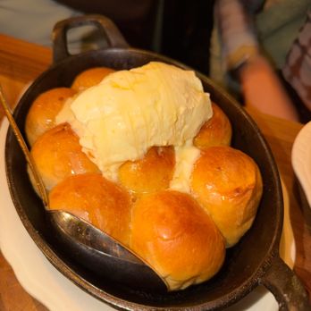 Maison Pickle - Honey & Butter Pull Apart Bread - Cocktail Bars Near Me - New York, New York