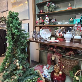 Blessings Abound Thrift - Christmas - Thrift Stores Near Me - Overland Park, Kansas