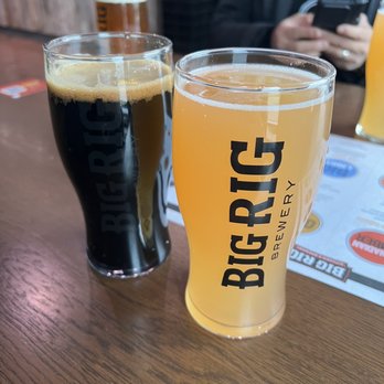 Big Rig Kitchen & Brewery - Bongo & Midnight kissed my cow - Brewpubs Near Me - Richmond Hill, Ontario