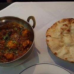 Aladdin Balti Hut - Aladdins Special Curry and Peshwari Naan at Aladdins Balti