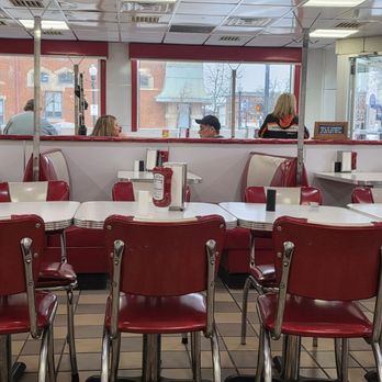 The Spot Restaurant - You can see the little at the last booth on the right. Too cute - American Near Me - Sidney, Ohio