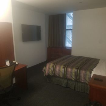 Club Quarters - King room - Hotels Near Me - Chicago, Illinois