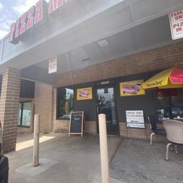 Entry to restaurant