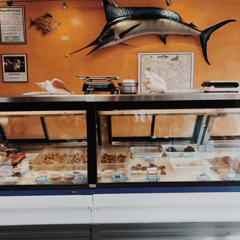 Seafood Landing - Fresh fish case - Seafood Markets Near Me - Denver, Colorado Seafood Landing - Fresh fish case - Seafood Markets Near Me - Denver, Colorado