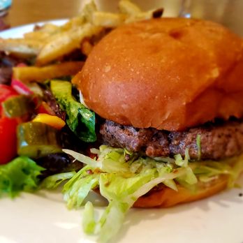 Supper - Burger with Side Salad - New American Near Me - San Antonio, Texas