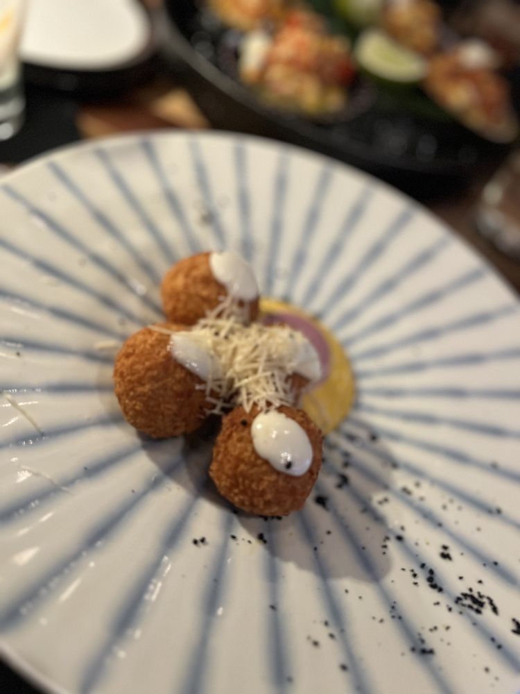 PISCO PERUVIAN GASTROBAR 133 Photos & 42 Reviews 9344 Narcoossee Rd