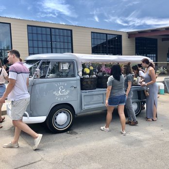 Fleur & Frond - Florists Near Me