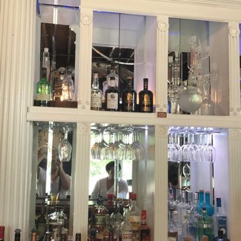 Maxwell Mansion - Apothecary Bar - Hotels Near Me - Lake Geneva, Wisconsin
