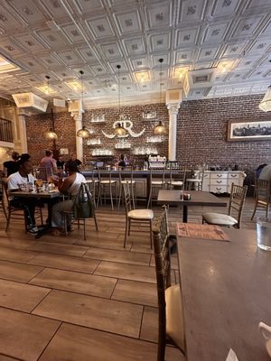 PK’s Roosevelt Room by null