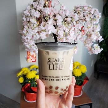 Ding Cafe - Medium brown sugar milk tea with golden boba - Coffee & Tea Near Me - Rockville, Maryland