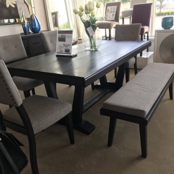 Rooms To Go - Furniture Stores Near Me - Friendswood, Texas