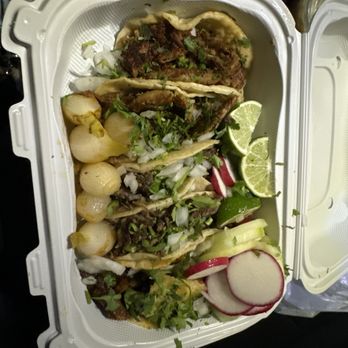 Taqueria El 14 - Tripa, cabeza, and el pastor tacos - Food Trucks Near Me - Moorpark, California Taqueria El 14 - Tripa, cabeza, and el pastor tacos - Food Trucks Near Me - Moorpark, California