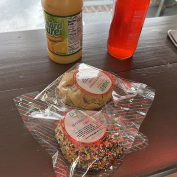 Bread & Breakfast - Burbank - Birthday cake cookie Chocolate chip cookie - Breakfast & Brunch Near Me - Burbank, California Bread & Breakfast - Burbank - Birthday cake cookie Chocolate chip cookie - Breakfast & Brunch Near Me - Burbank, California