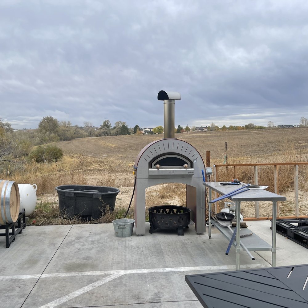 Kindred Vineyards - Pizza oven - Wineries Near Me - Sunnyslope, Idaho