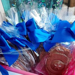 TC Candy and Chocolate Art - Chocolate police badges for the family of Officer Sean Sluganski, killed in the line of duty