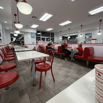 In-N-Out Burger - Burgers Near Me - Yorba Linda, California In-N-Out Burger - Burgers Near Me - Yorba Linda, California