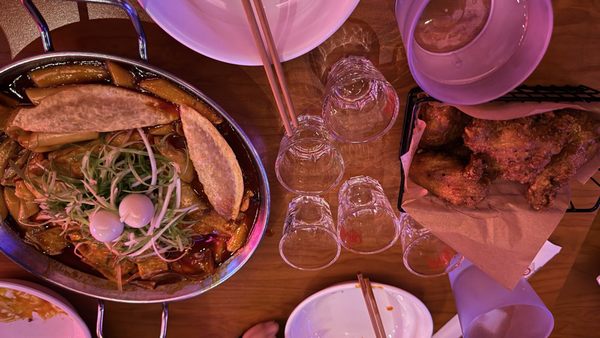 Chi Chi LA ( 치치 엘에이 ) by null