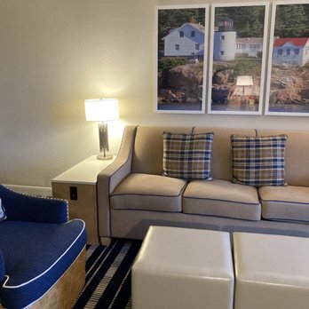 Harborside Hotel Spa & Marina - Seating for four. Very spacious. - Hotels Near Me - Bar Harbor, Maine Harborside Hotel Spa & Marina - Seating for four. Very spacious. - Hotels Near Me - Bar Harbor, Maine