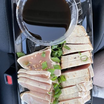 Thrifty Foods - a tray of food in a car - Grocery Near Me - Victoria, British Columbia Thrifty Foods - a tray of food in a car - Grocery Near Me - Victoria, British Columbia