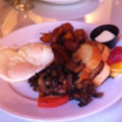 Old City House Inn & Restaurant - English breakfast.